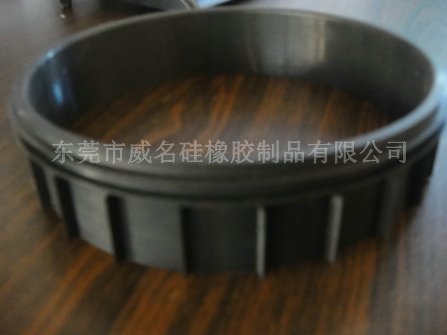 什么是導(dǎo)熱硅膠制品？